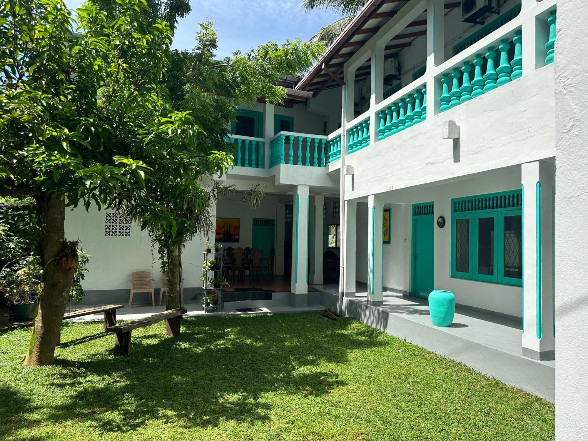 Villa 47 Хикадува Екстериор снимка